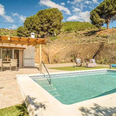 Cozy In With Swimming Pool * Arenas (Malaga)