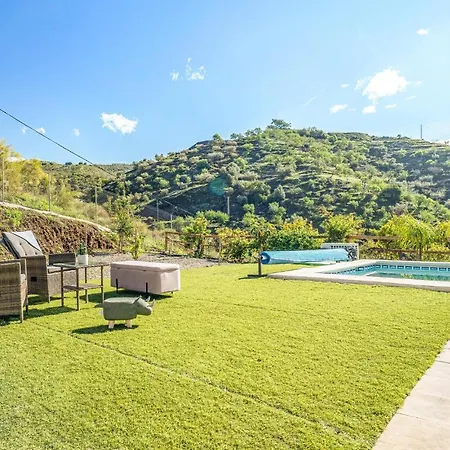 Cozy In With Swimming Pool * Arenas (Malaga)